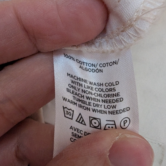 3 For $24 LOFT Women's Tan Shorts - Picture 6 of 7